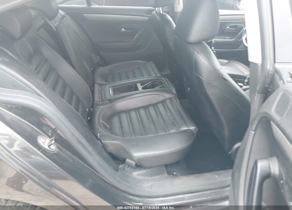 2010 VOLKSWAGEN CC VIN: WVWML7AN1AE527111