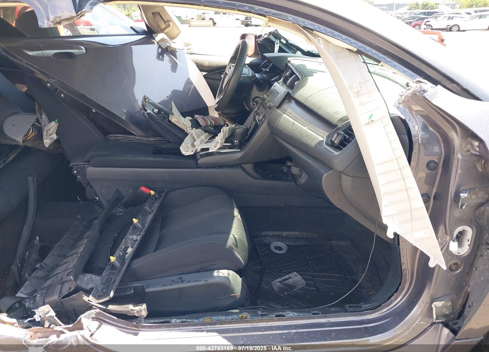 2016 HONDA CIVIC VIN: 19XFC2F50GE220658