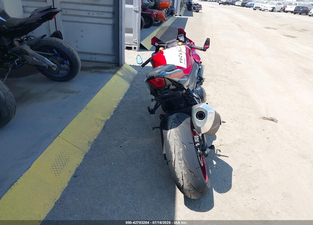 2025 SUZUKI GSX-R1000 R VIN: JS1DM11M9S7100115