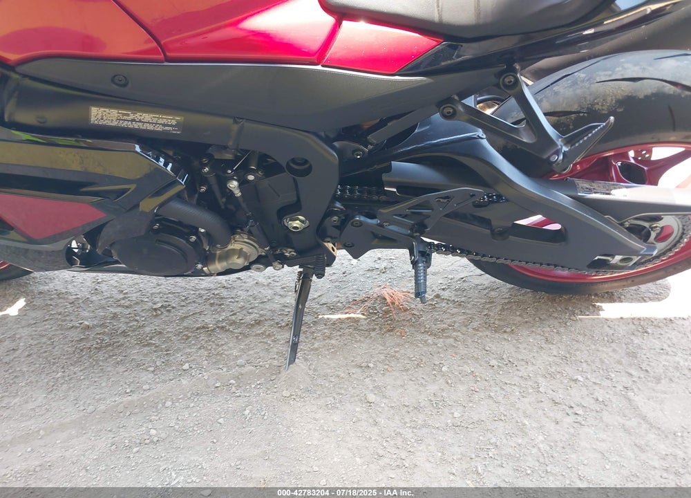 2025 SUZUKI GSX-R1000 R VIN: JS1DM11M9S7100115