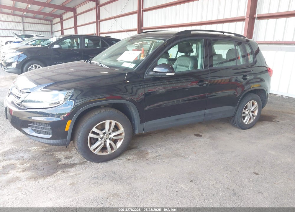 2016 VOLKSWAGEN TIGUAN VIN: WVGBV7AX8GW538964