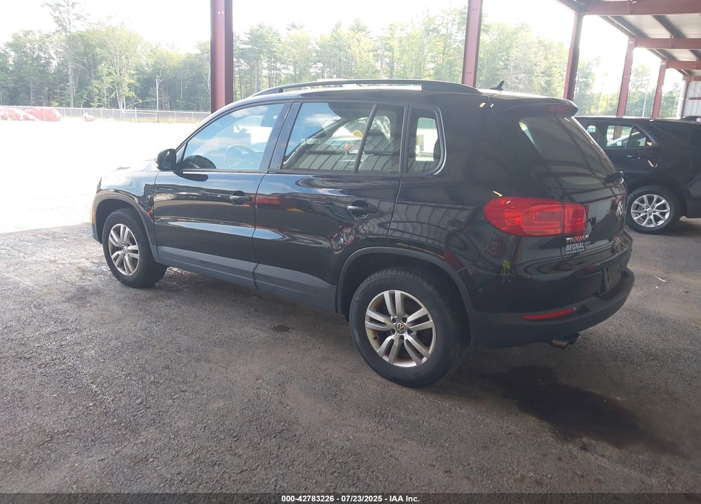 2016 VOLKSWAGEN TIGUAN VIN: WVGBV7AX8GW538964
