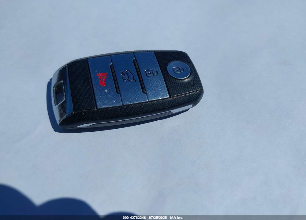 2019 KIA SORENTO VIN: 5XYPK4A51KG460839