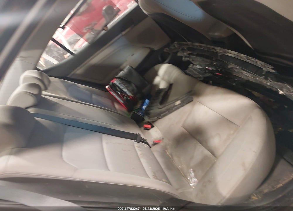 2018 HYUNDAI ELANTRA VIN: KMHD84LF2JU504315