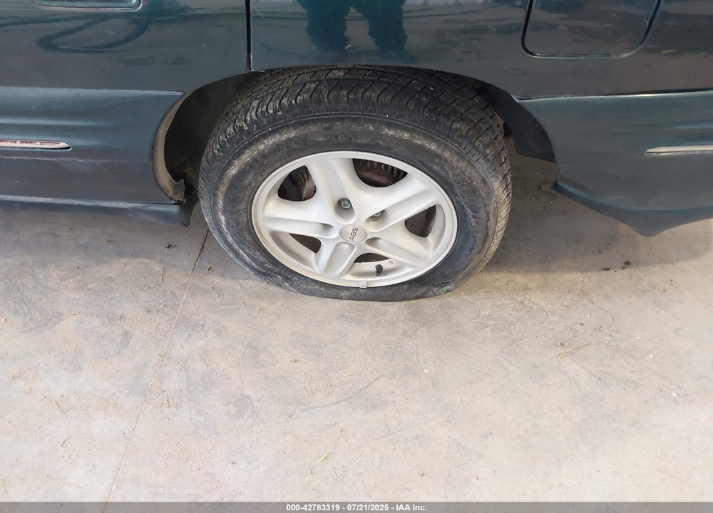 1999 PONTIAC BONNEVILLE VIN: 1G2HX52K0XH238196