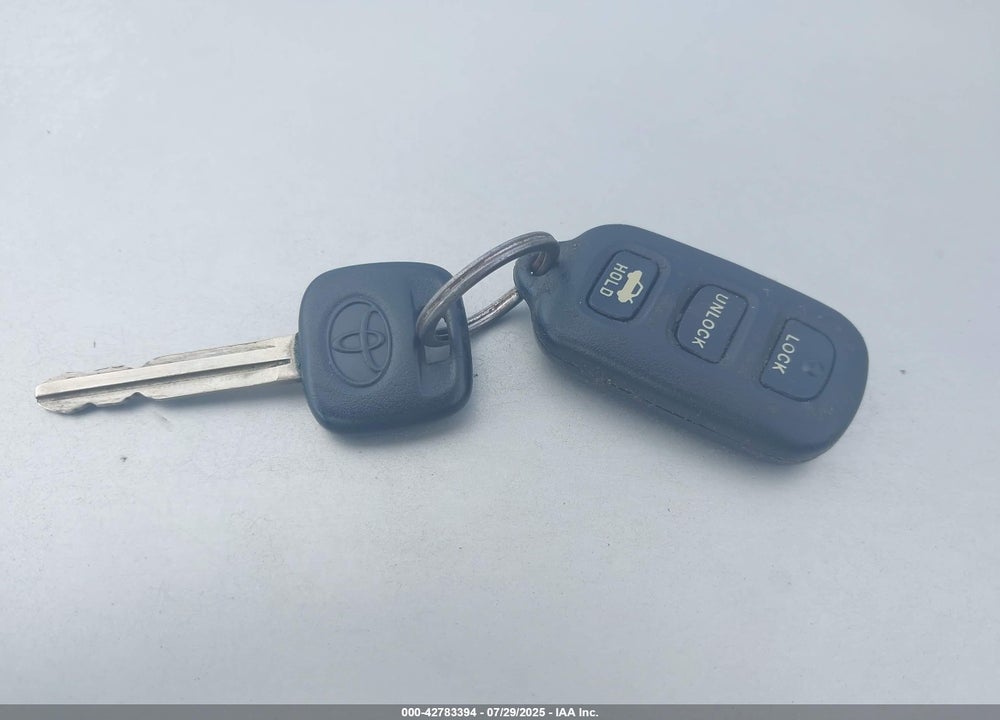 2003 TOYOTA CAMRY VIN: JTDBE32K030238719