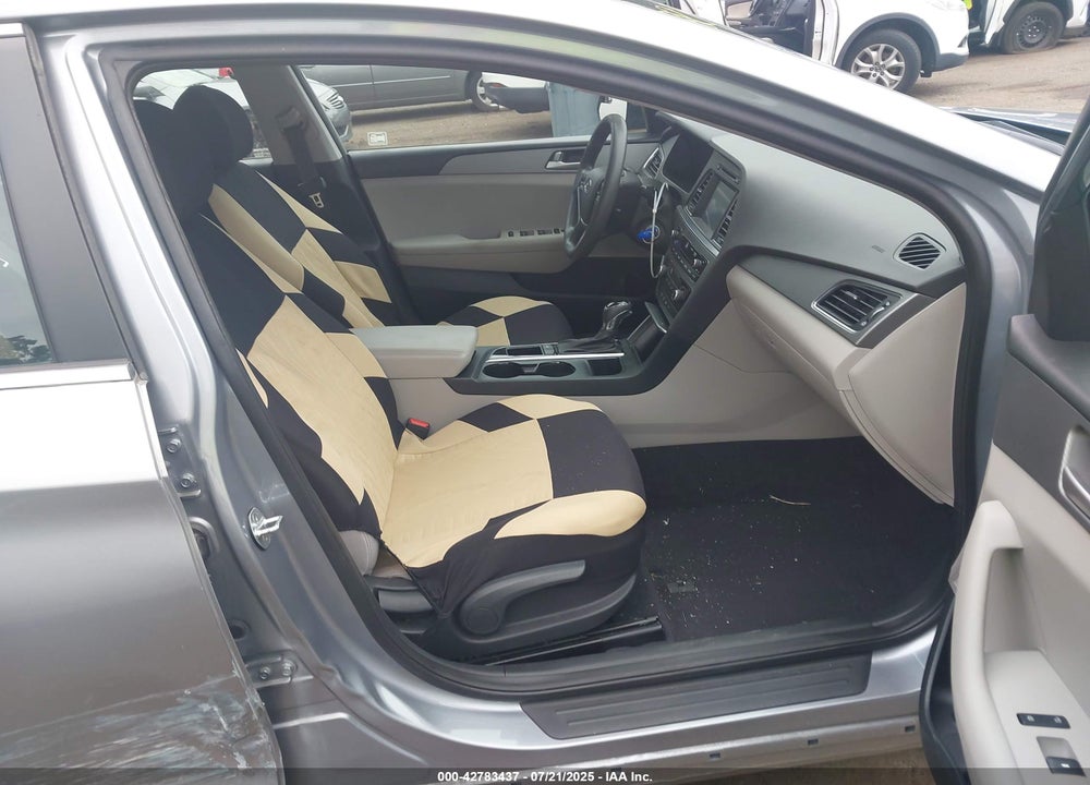 2016 HYUNDAI SONATA VIN: 5NPE24AF1GH316837