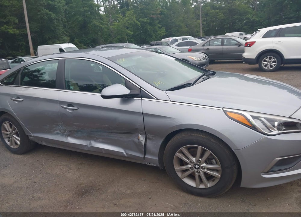 2016 HYUNDAI SONATA VIN: 5NPE24AF1GH316837
