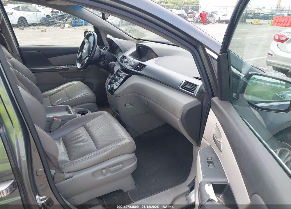 2011 HONDA ODYSSEY EX-L VIN: 5FNRL5H68BB062321