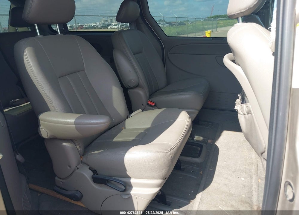 2004 CHRYSLER TOWN & COUNTRY TOURING VIN: 2C4GP54L24R504590