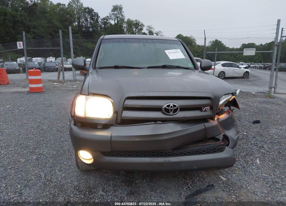 2005 TOYOTA TUNDRA LIMITED V8 VIN: 5TBET38105S485944