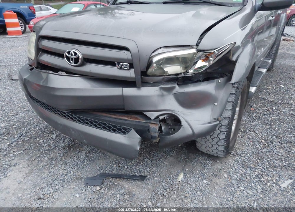 2005 TOYOTA TUNDRA LIMITED V8 VIN: 5TBET38105S485944
