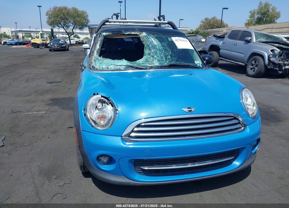 2013 MINI COOPER VIN: WMWSU3C58DT374590