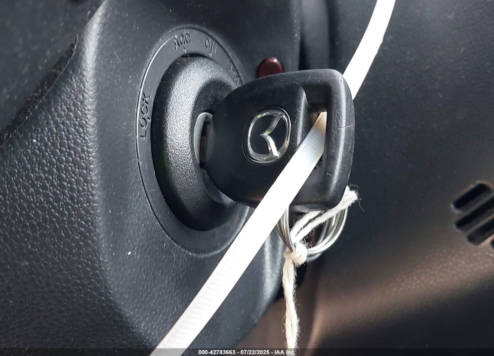 2007 MAZDA 3 I VIN: JM1BK32F671706500