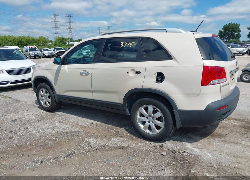 2011 KIA SORENTO LX VIN: 5XYKT4A17BG143166