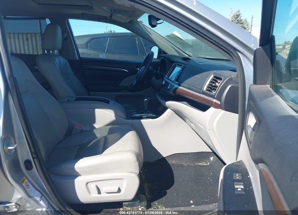 2014 TOYOTA HIGHLANDER VIN: 5TDDKRFH5ES050023