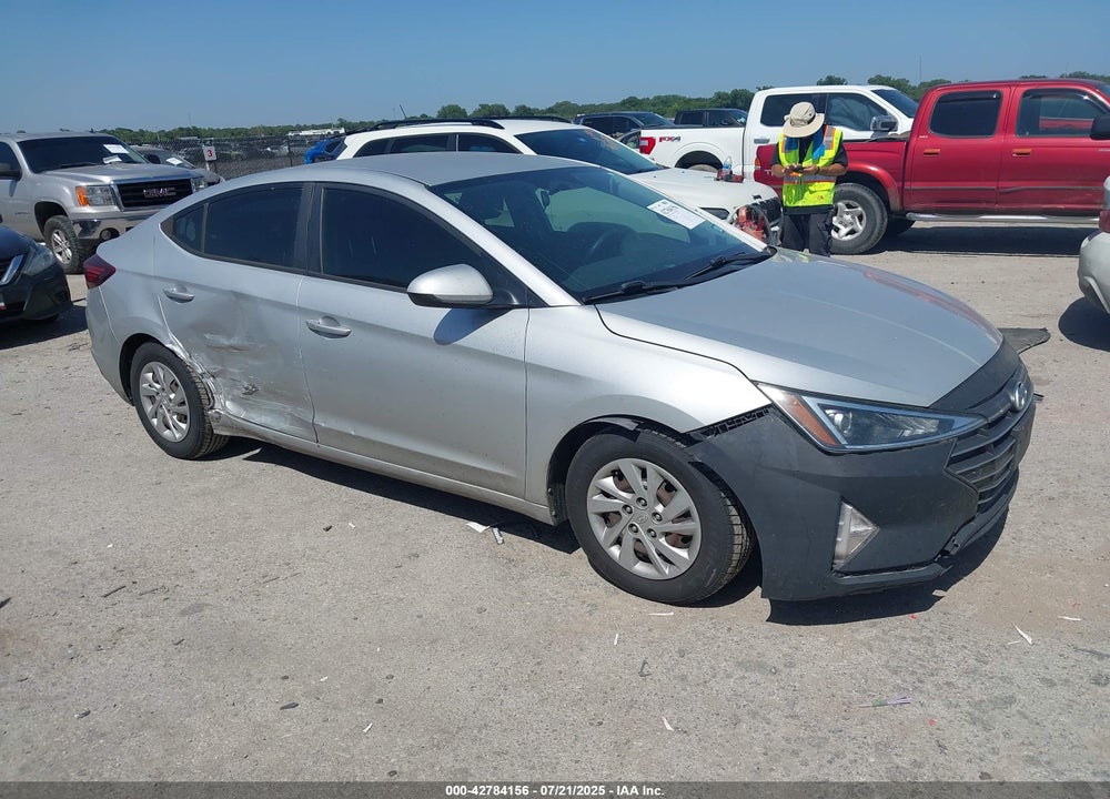 2019 HYUNDAI ELANTRA VIN: 5NPD74LF7KH467328