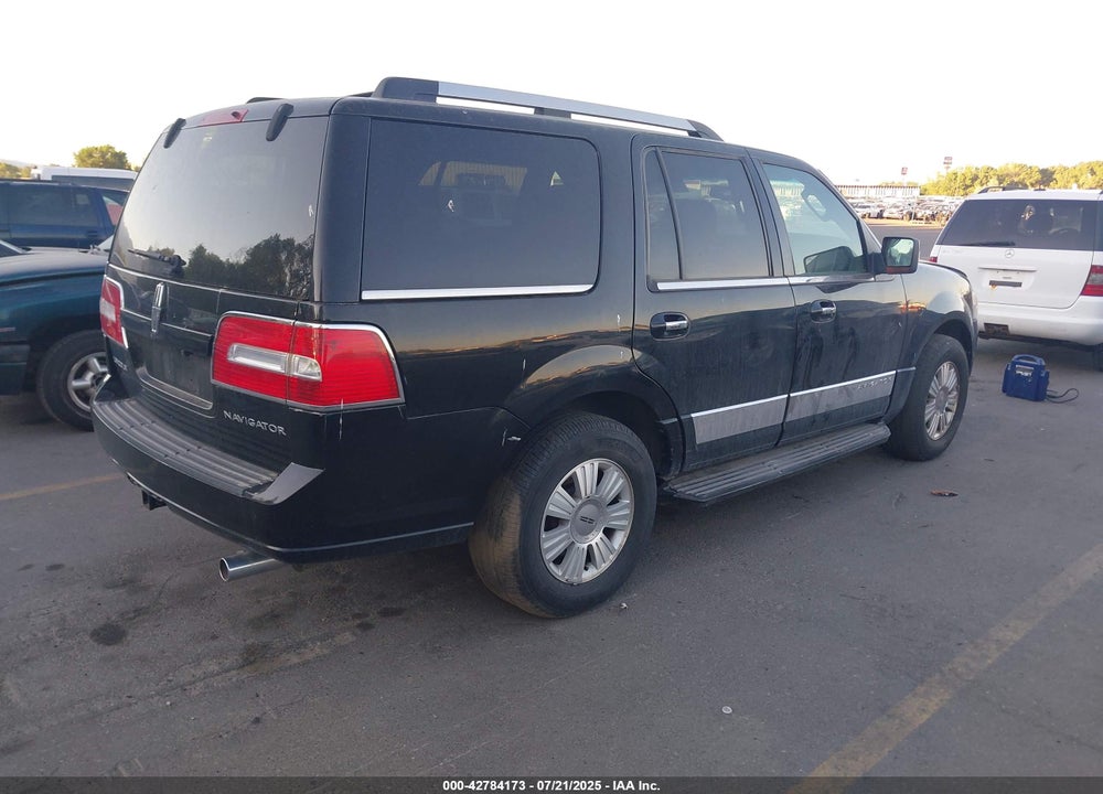 2007 LINCOLN NAVIGATOR VIN: 5LMFU28557LJ09338