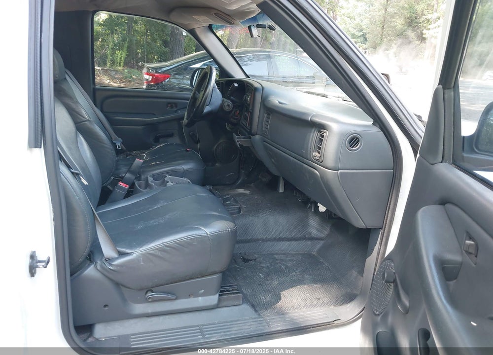 2002 CHEVROLET SILVERADO 1500 VIN: 1GCEC14W42Z273524