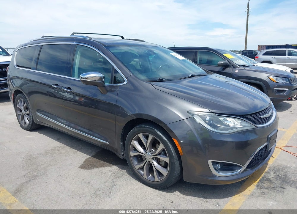 2017 CHRYSLER PACIFICA LIMITED VIN: 2C4RC1GG1HR579850