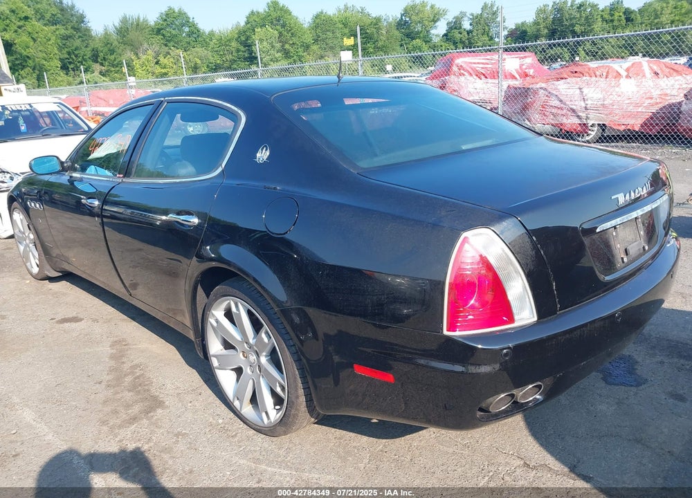 2007 MASERATI QUATTROPORTE VIN: ZAMFE39A770031504