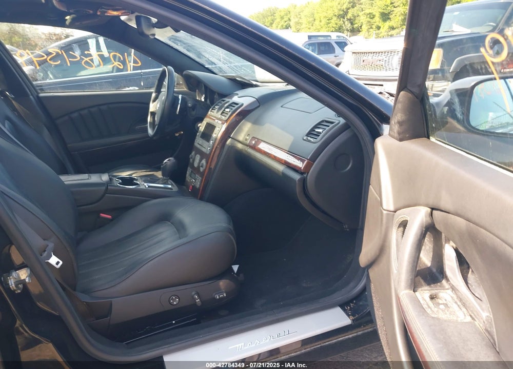 2007 MASERATI QUATTROPORTE VIN: ZAMFE39A770031504