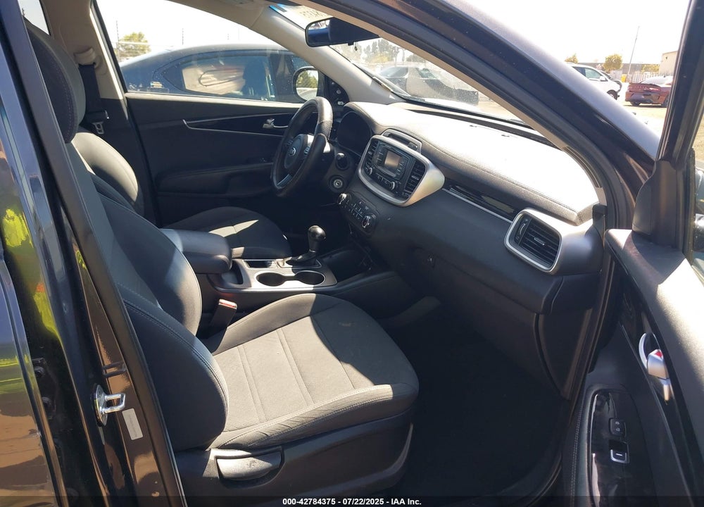 2018 KIA SORENTO VIN: 5XYPGDA51JG347196