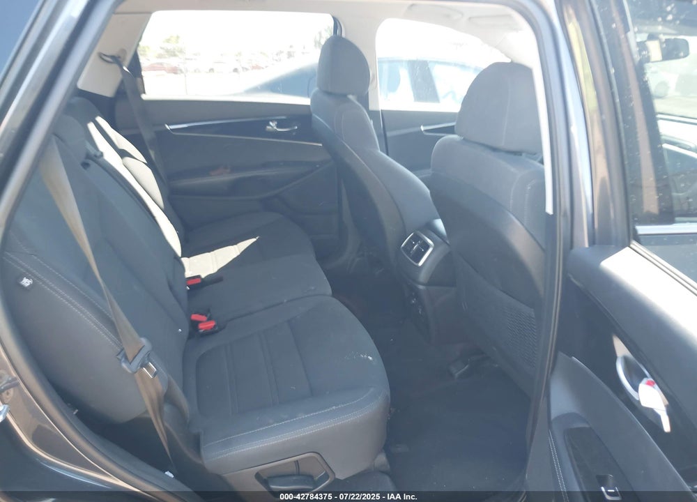 2018 KIA SORENTO VIN: 5XYPGDA51JG347196