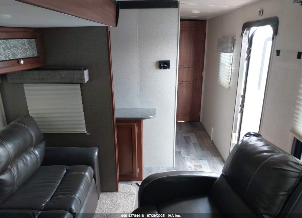 2018 HEARTLAND TRAVEL TRAILER VIN: 5SFNB3721JN354104