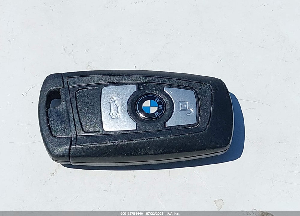 2013 BMW 3 SERIES VIN: WBA3A5C51DF602498