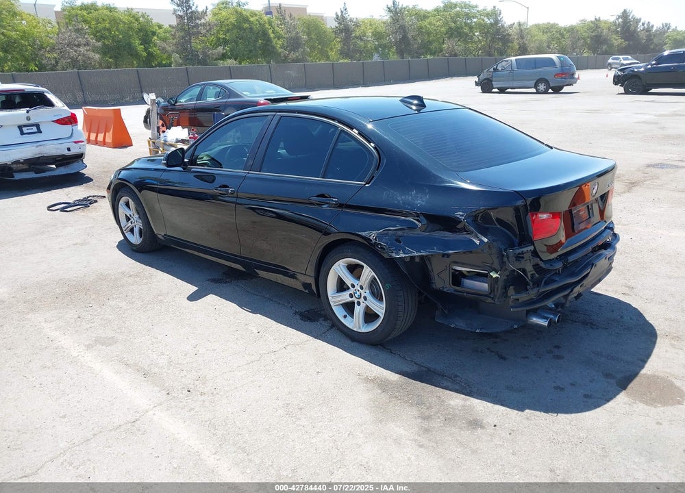 2013 BMW 3 SERIES VIN: WBA3A5C51DF602498