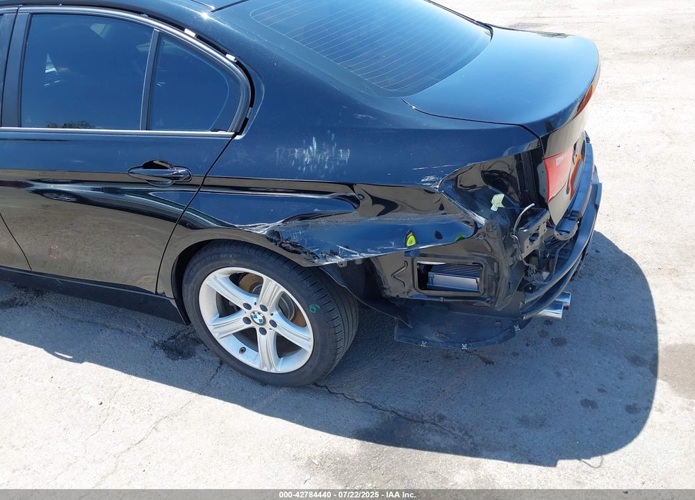 2013 BMW 3 SERIES VIN: WBA3A5C51DF602498