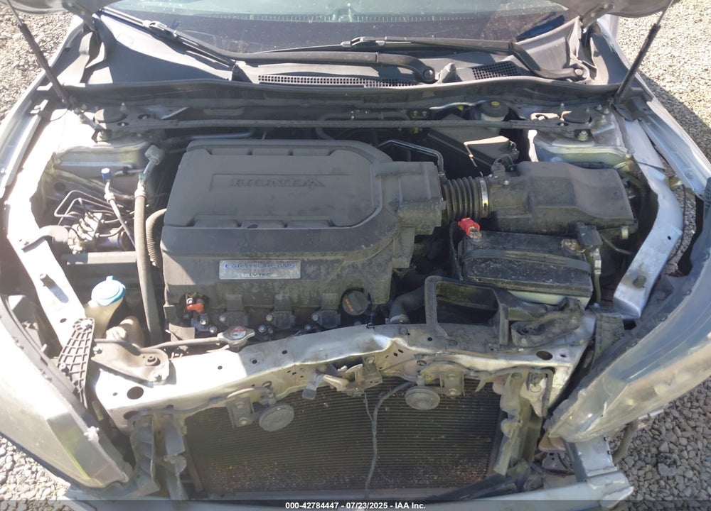 2015 HONDA ACCORD EX-L V-6 VIN: 1HGCR3F85FA020900