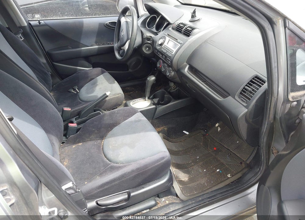 2007 HONDA FIT VIN: JHMGD38427S005192