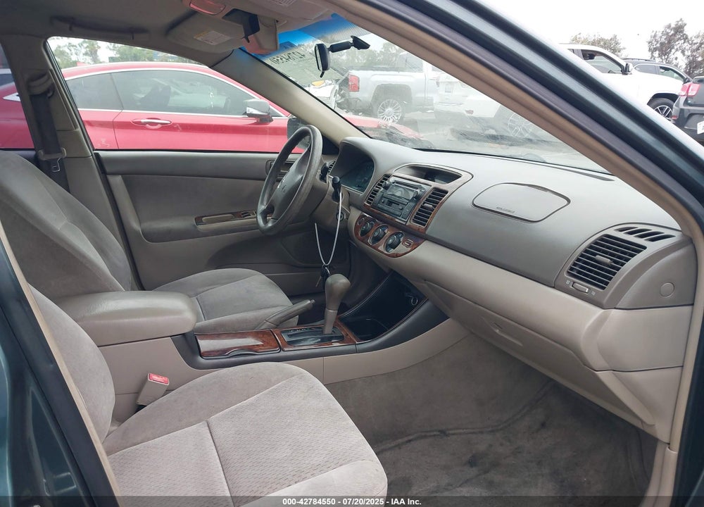 2002 TOYOTA CAMRY LE VIN: 4T1BE32K22U580367