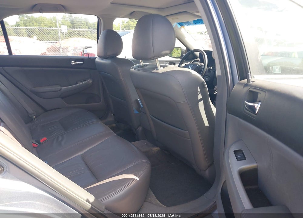 2007 HONDA ACCORD VIN: 1HGCM56867A072855