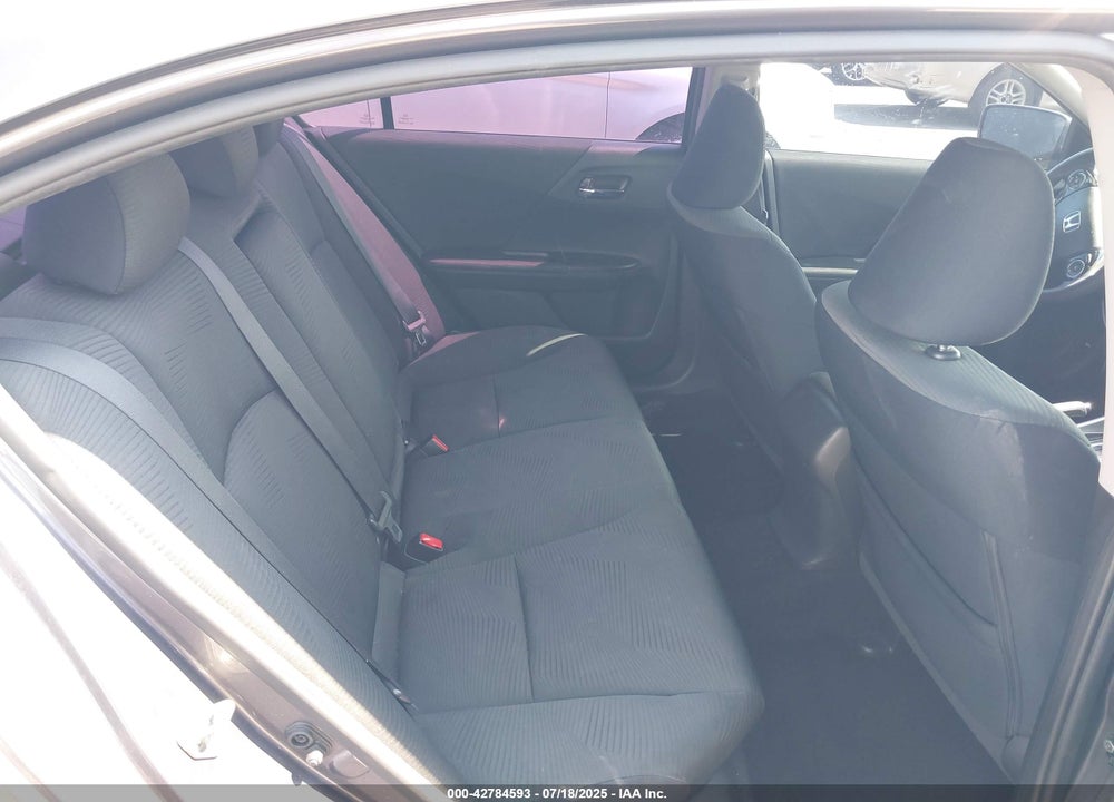 2017 HONDA ACCORD VIN: 1HGCR2F30HA264844