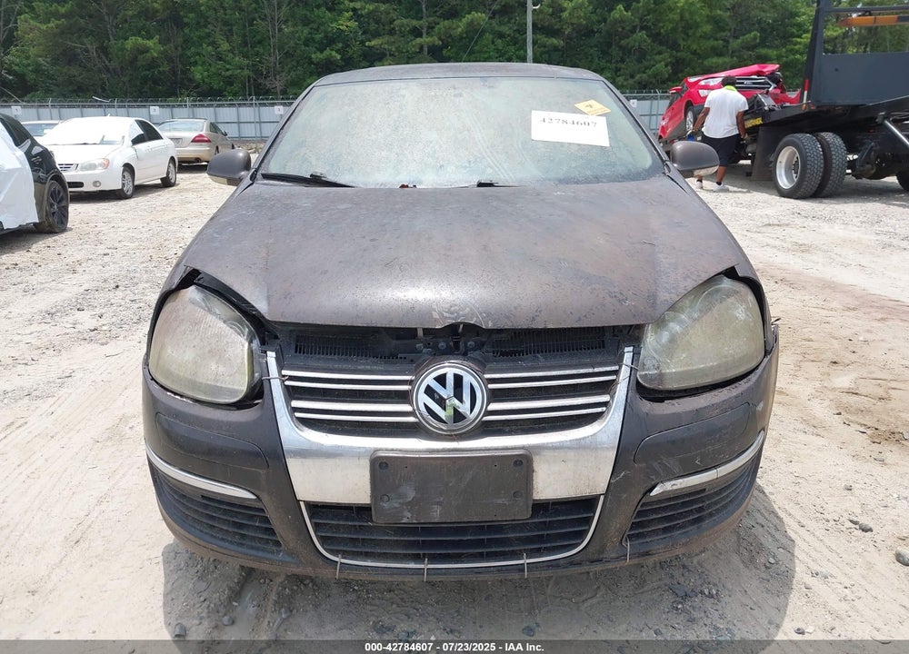 2010 VOLKSWAGEN JETTA VIN: 3VWRZ7AJ5AM015232