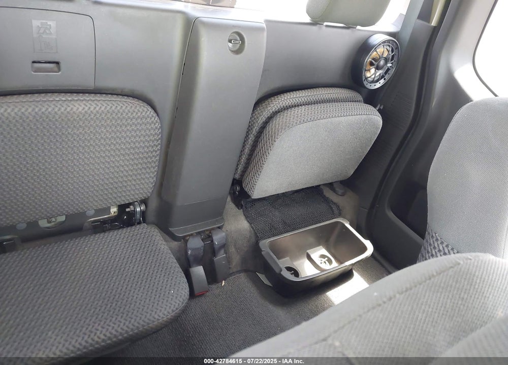 2005 NISSAN FRONTIER VIN: 1N6AD06U15C432859