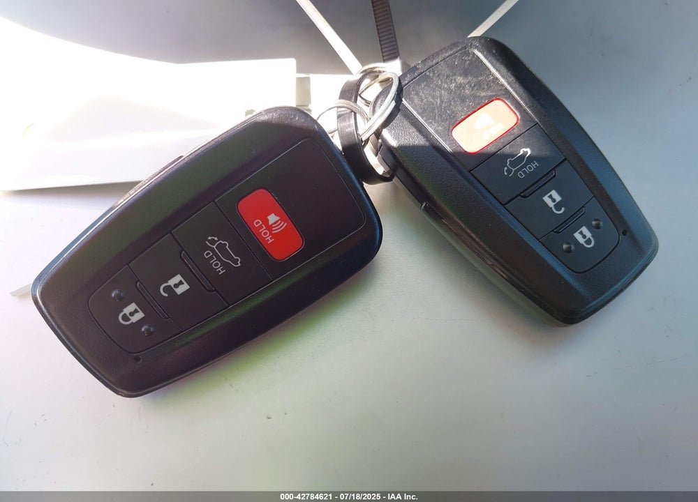 2022 TOYOTA RAV4 HYBRID VIN: 4T3RWRFV2NU066761