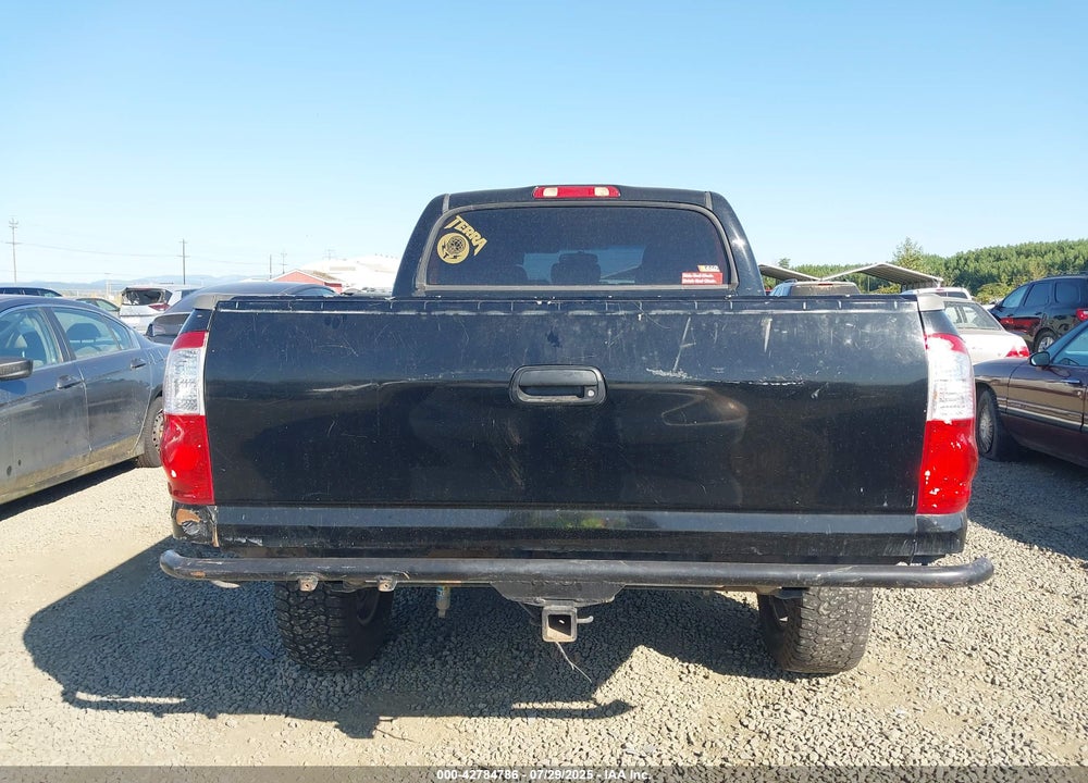 2005 TOYOTA TUNDRA SR5 V8 VIN: 5TBDT441X5S501798