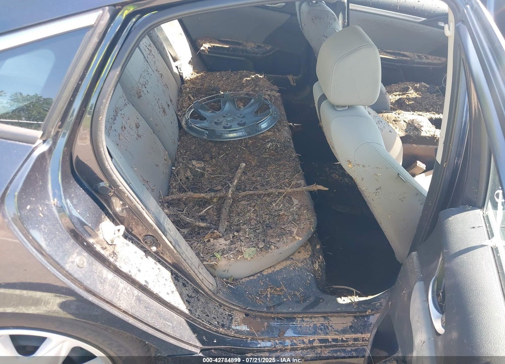 2018 HONDA CIVIC VIN: 2HGFC2F52JH520022
