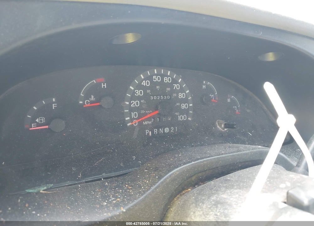 1998 FORD E-250 COMMERCIAL/RECREATIONAL VIN: 1FTNS2421WHC08759