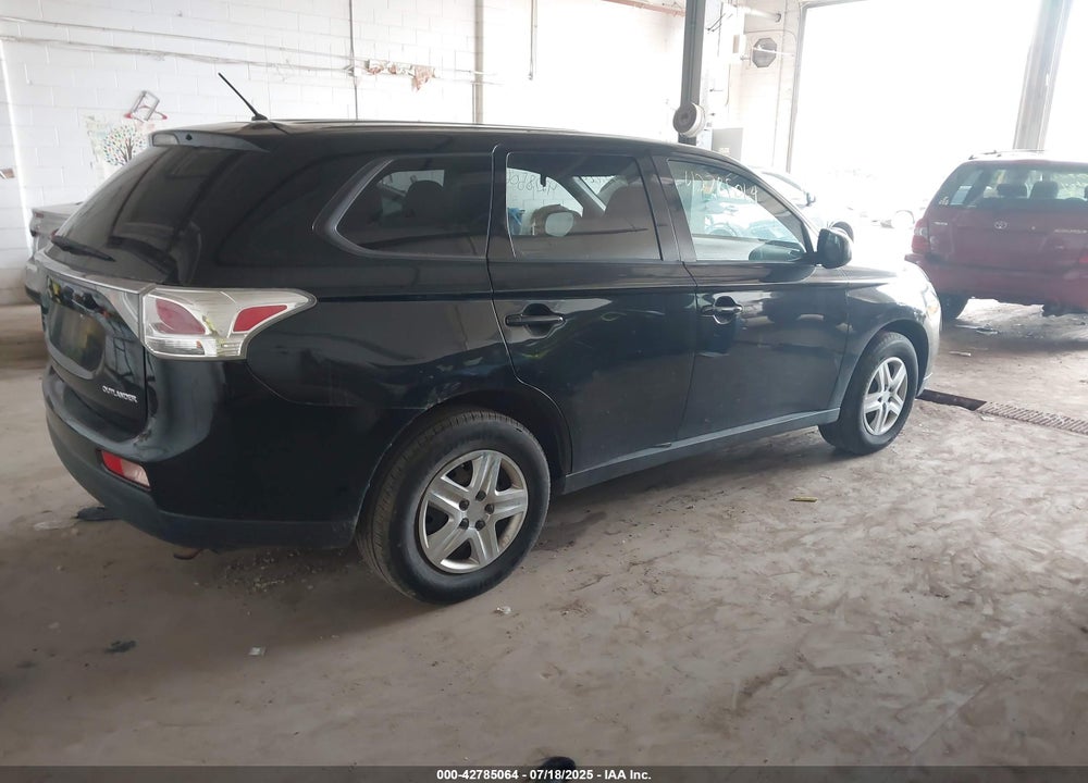 2014 MITSUBISHI OUTLANDER ES VIN: JA4AD2A39EZ002288