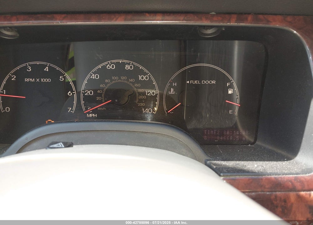 2005 LINCOLN NAVIGATOR VIN: 5LMFU28595LJ22574