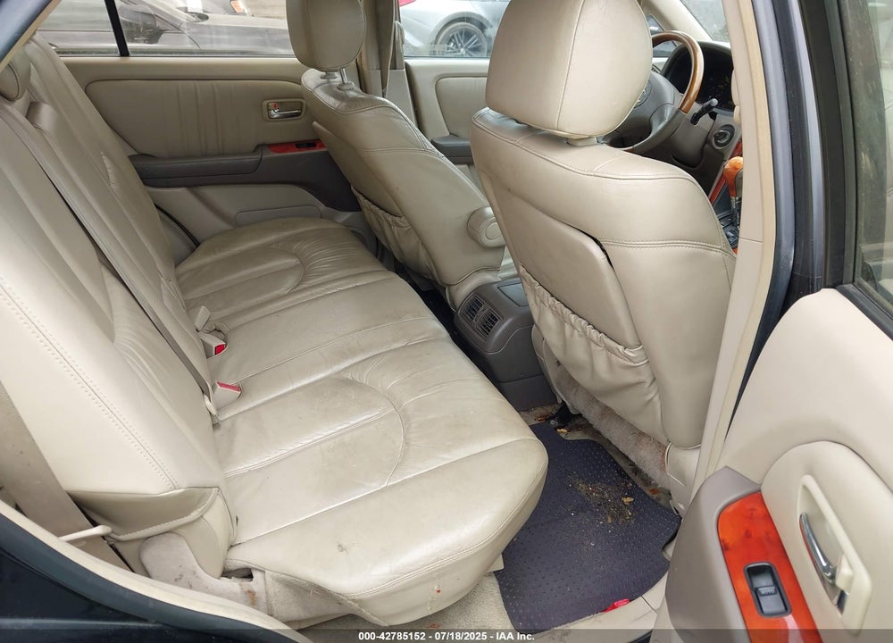 2002 LEXUS RX 300 VIN: JTJHF10U020280982