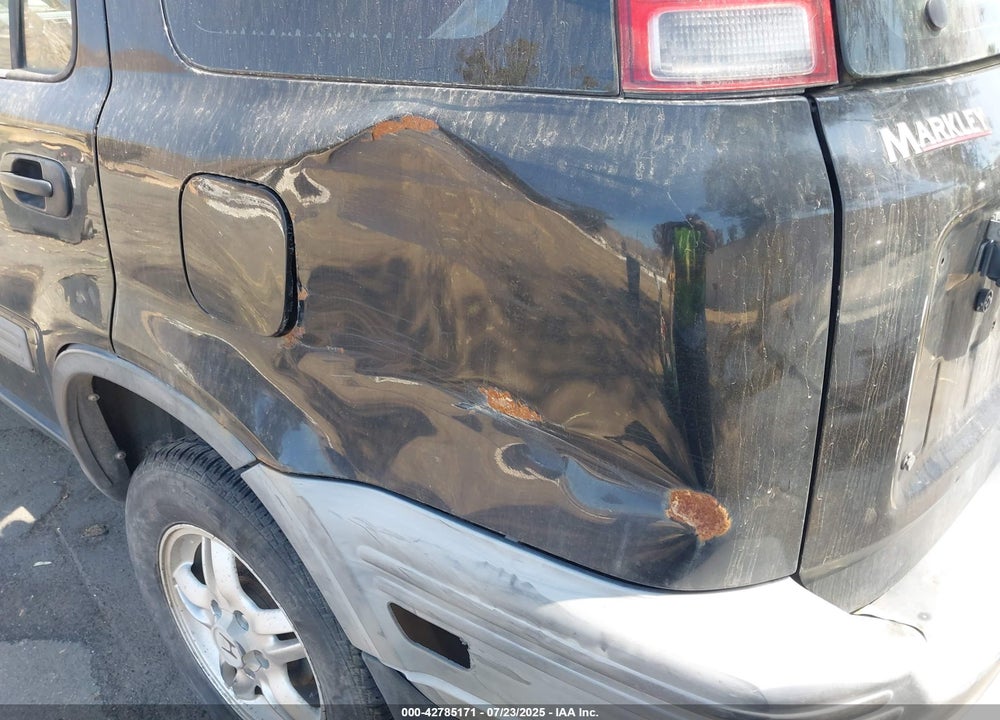 2000 HONDA CR-V VIN: JHLRD1844YS008209