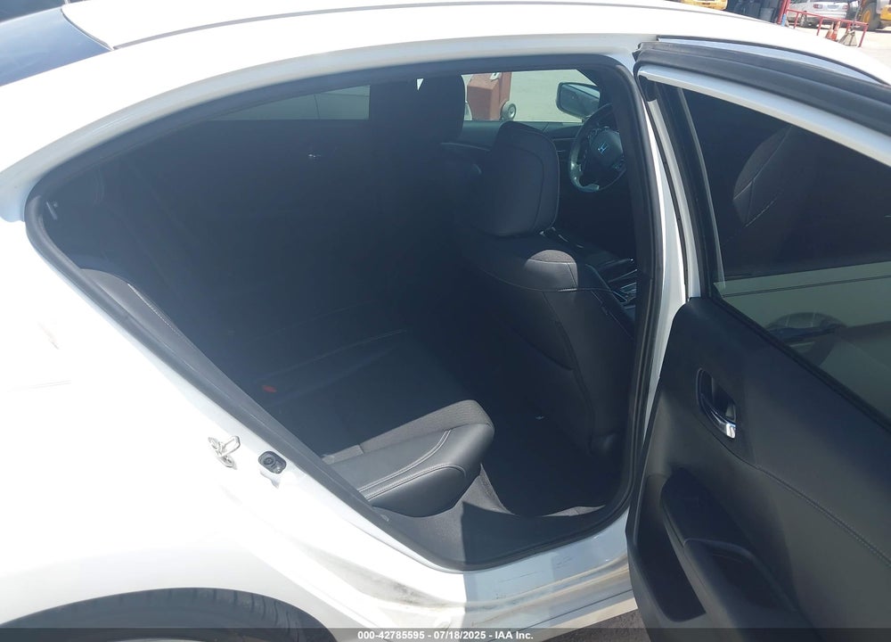 2017 HONDA ACCORD VIN: 1HGCR2F5XHA214793