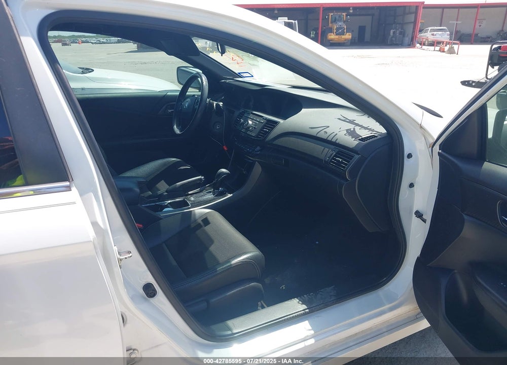 2017 HONDA ACCORD VIN: 1HGCR2F5XHA214793