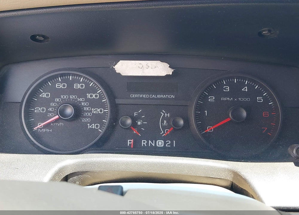 2008 FORD CROWN VICTORIA VIN: 2FAFP71V58X173251